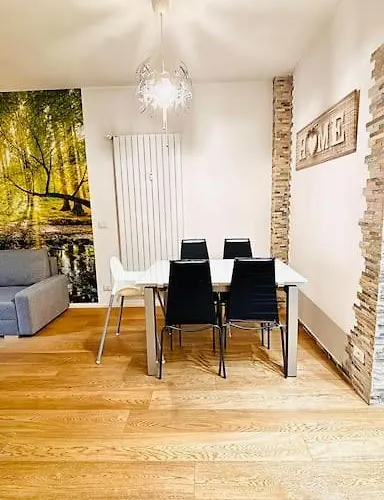 Casa Abi Mestre火车站宁静便捷整套公寓 דירה