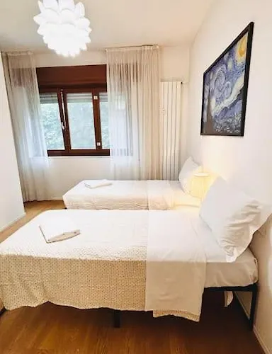 Casa Abi Mestre火车站宁静便捷整套公寓 * מרגרה